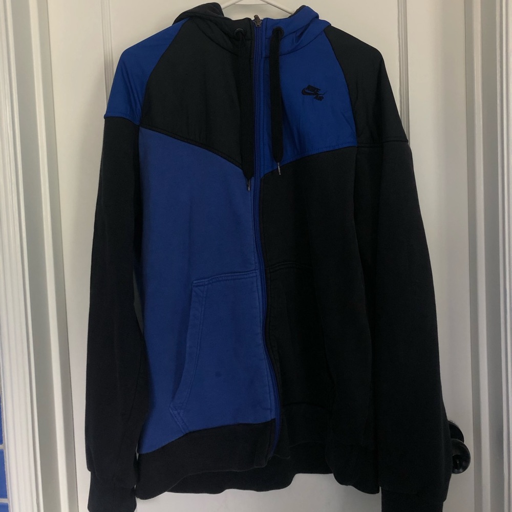 Nike zip up hoodie